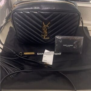 Saint Laurent Lou Matelasse leather camera bag!